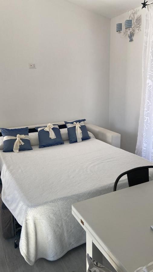 La Casa Sull'Acqua Villa Olbia Buitenkant foto