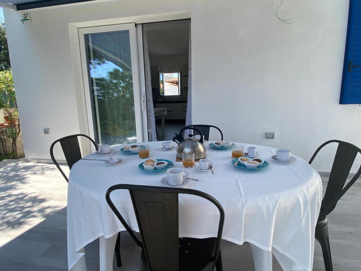 La Casa Sull'Acqua Villa Olbia Buitenkant foto